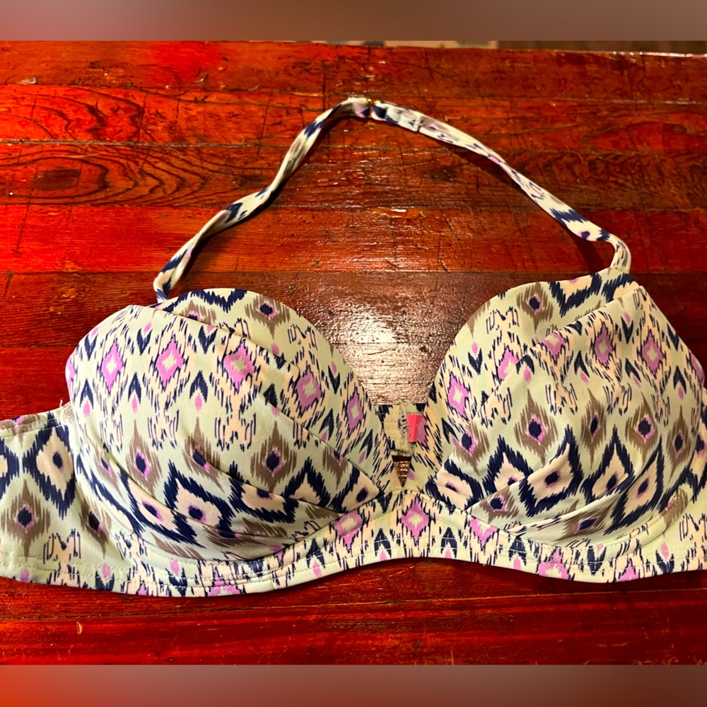 Victoria’s Secret Bikini Top
